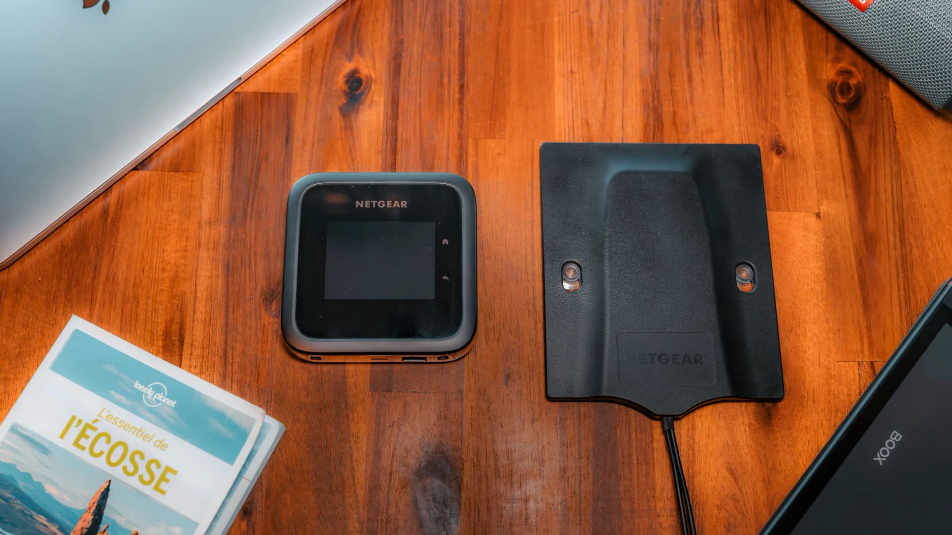 Netgear M6 Pro avec son antenne MIMO